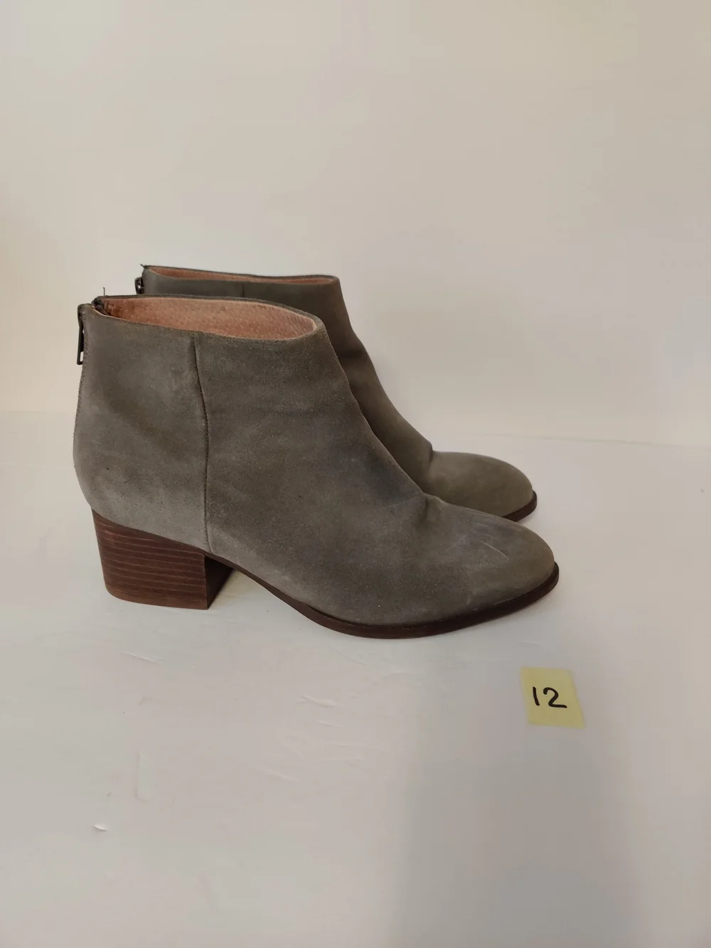 Seychelles Suede Ankle Booties in Gray 8.5